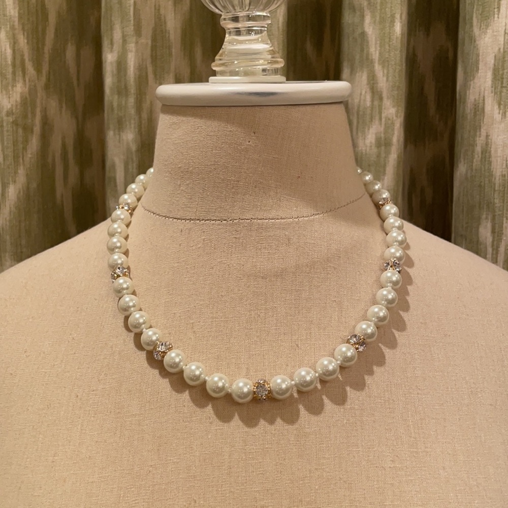 Kate Spade Lady Marmalade Pearl Necklace